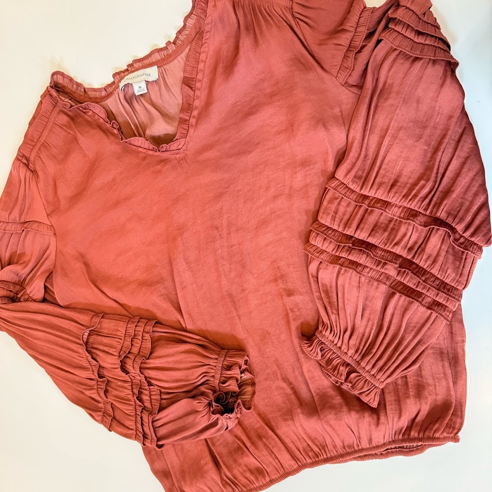 Indie loose Calligraphie Women's Blouse with Ruffled Sleeves